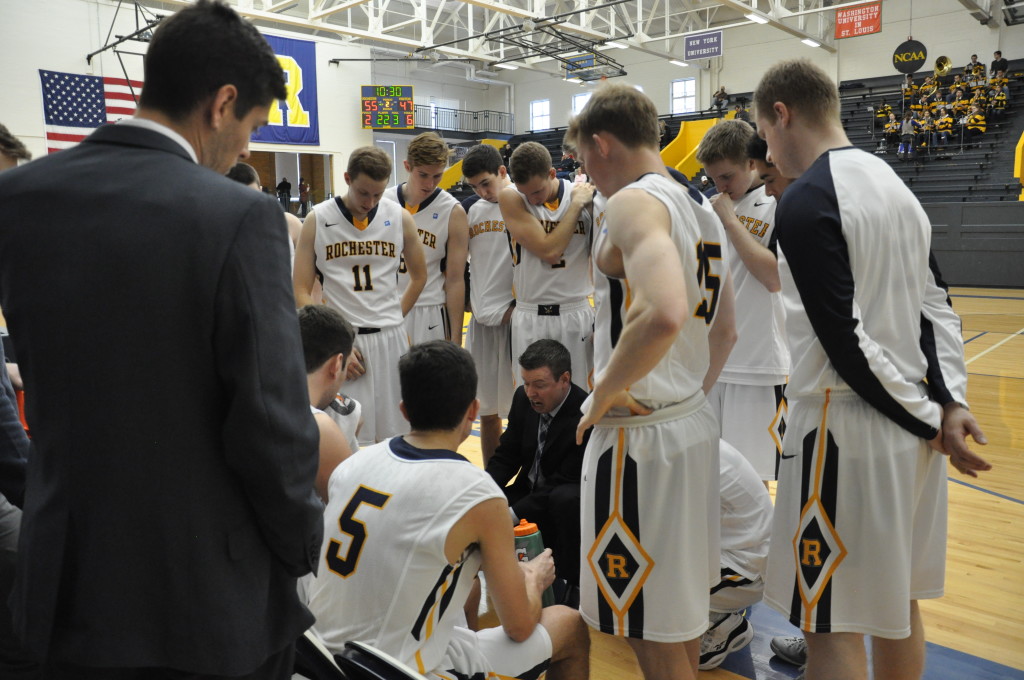 UR Men’s Basketball sweeps UAA rivals over the weekend