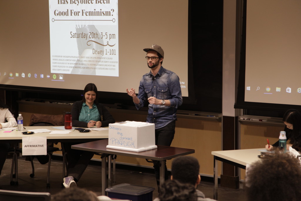 Debate Union tackles Beyoncé&#8217;s influence on feminism