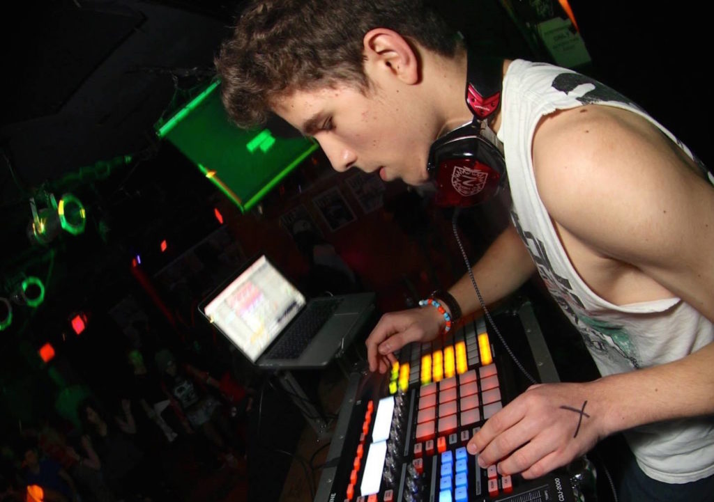 Student DJ&#8217;s craft sates campus desire for EDM