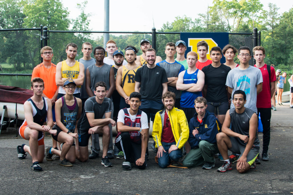 Men&#8217;s crew starts season with fresh faces