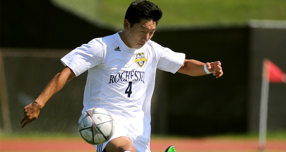 At UR, Ikeda matches studies with soccer