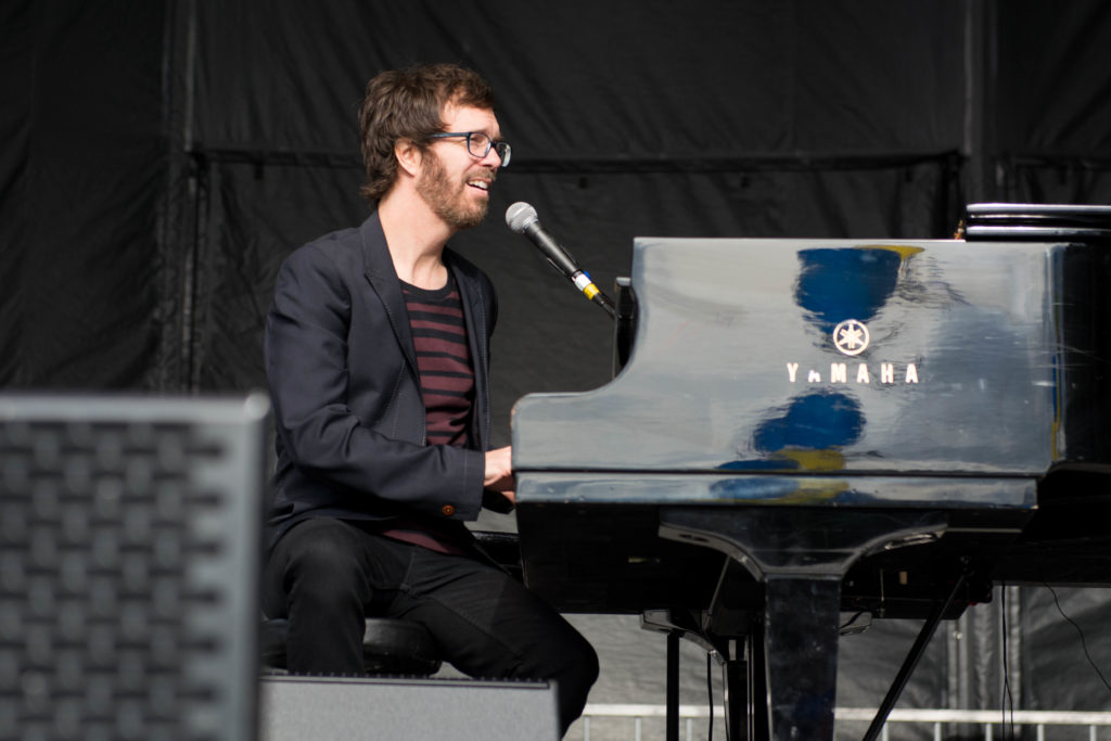 Ben Folds makes audience and performers one
