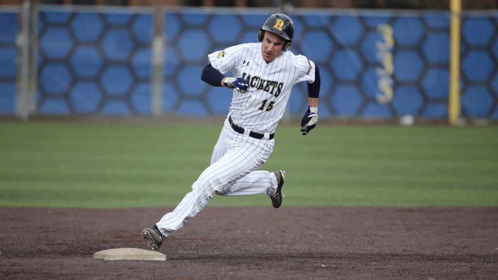 Men&#8217;s Baseball makes two combacks to sweep St. Lawrence