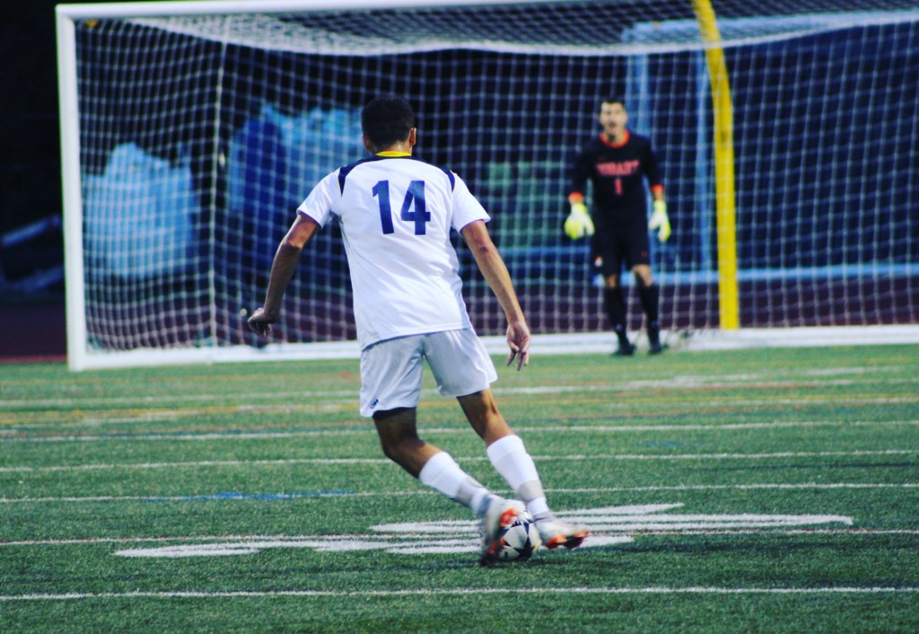 For Cooley, close-knit team enhances soccer experience