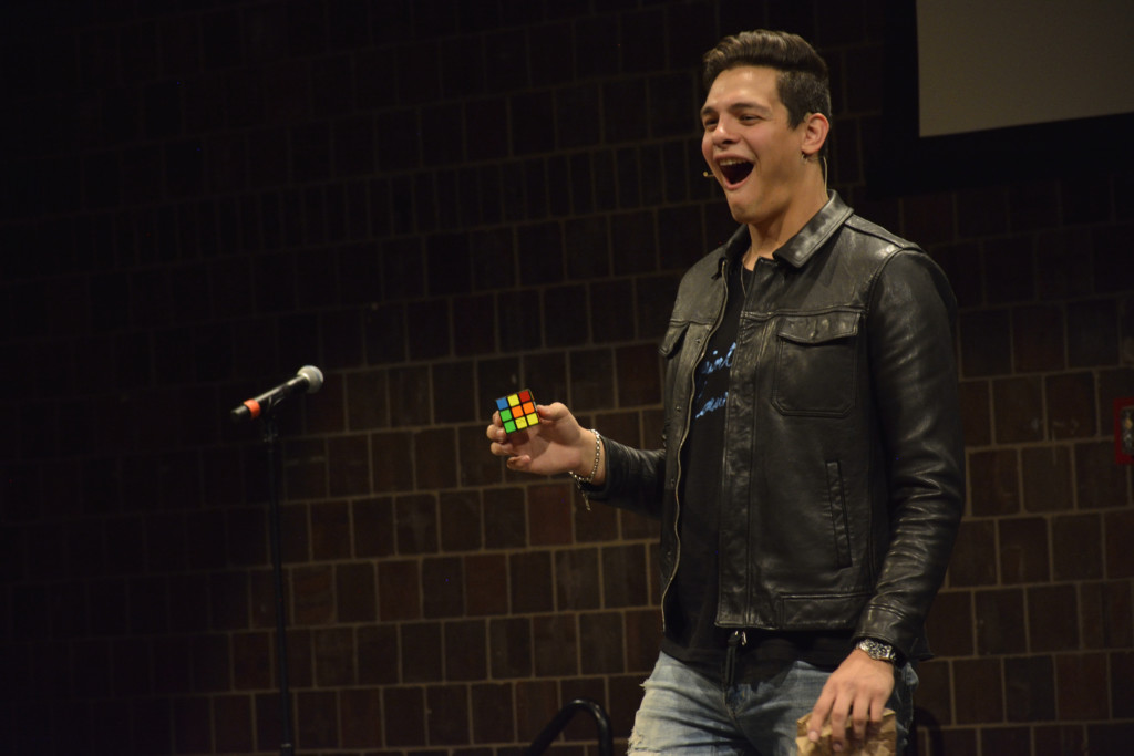 Rubik’s Cube magician gives interactive performance in May Room