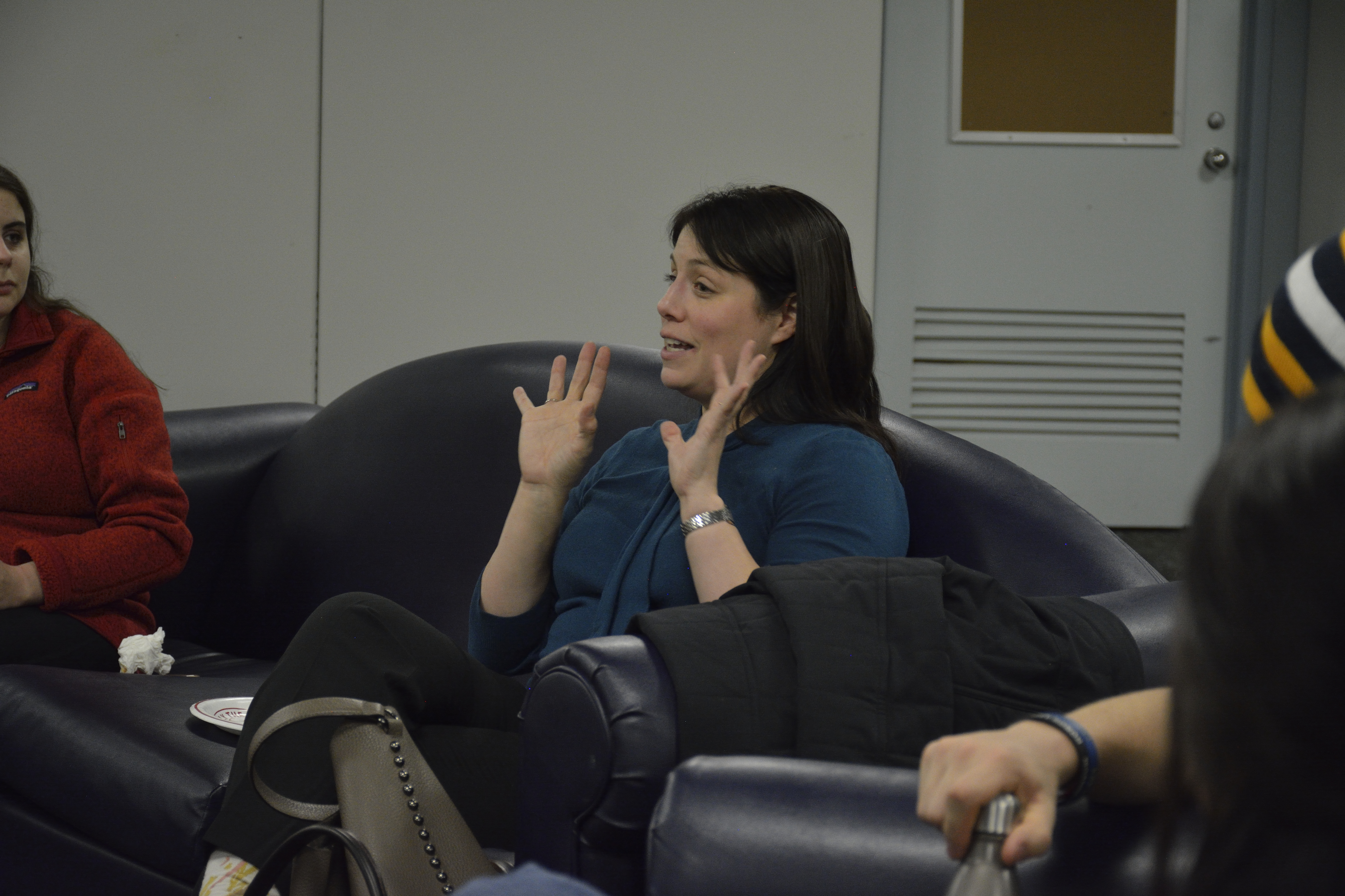 Professor speaks on the psychological toll of media