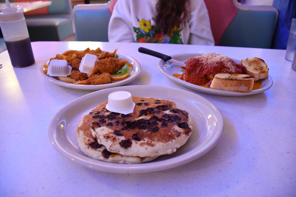 CT Eats: Jay&#8217;s Diner, Late-Night Edition