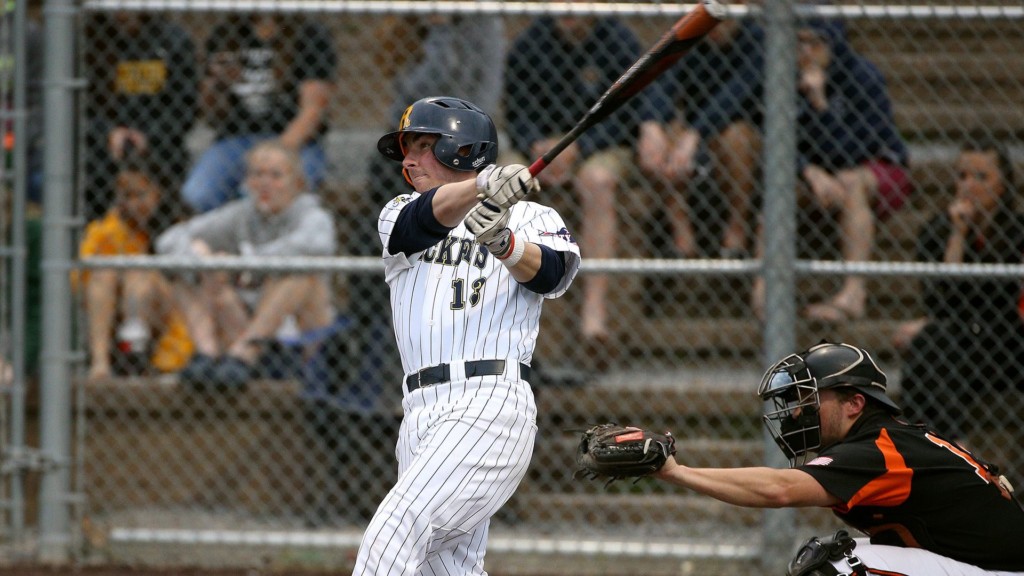 UR Baseball continues hot streak against RIT