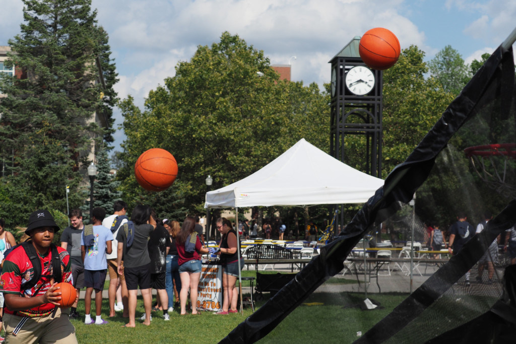 Yellowjacket Weekend brings students together after an isolating year