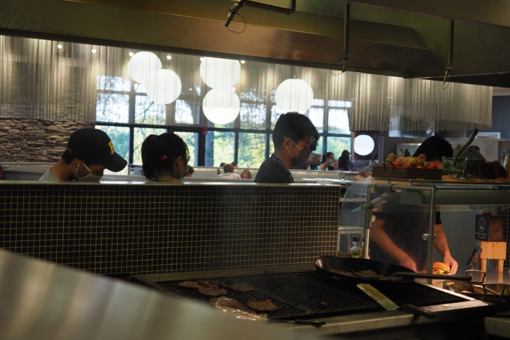 Students react to recent dining service operations and changes
