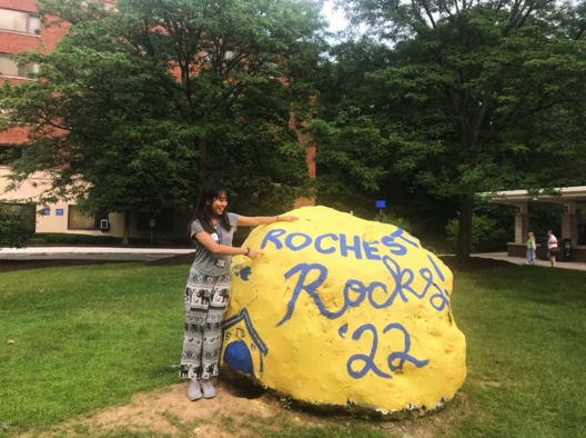 Research Rochester: Huishan Shi uses her passion for microbiology to study her own illness