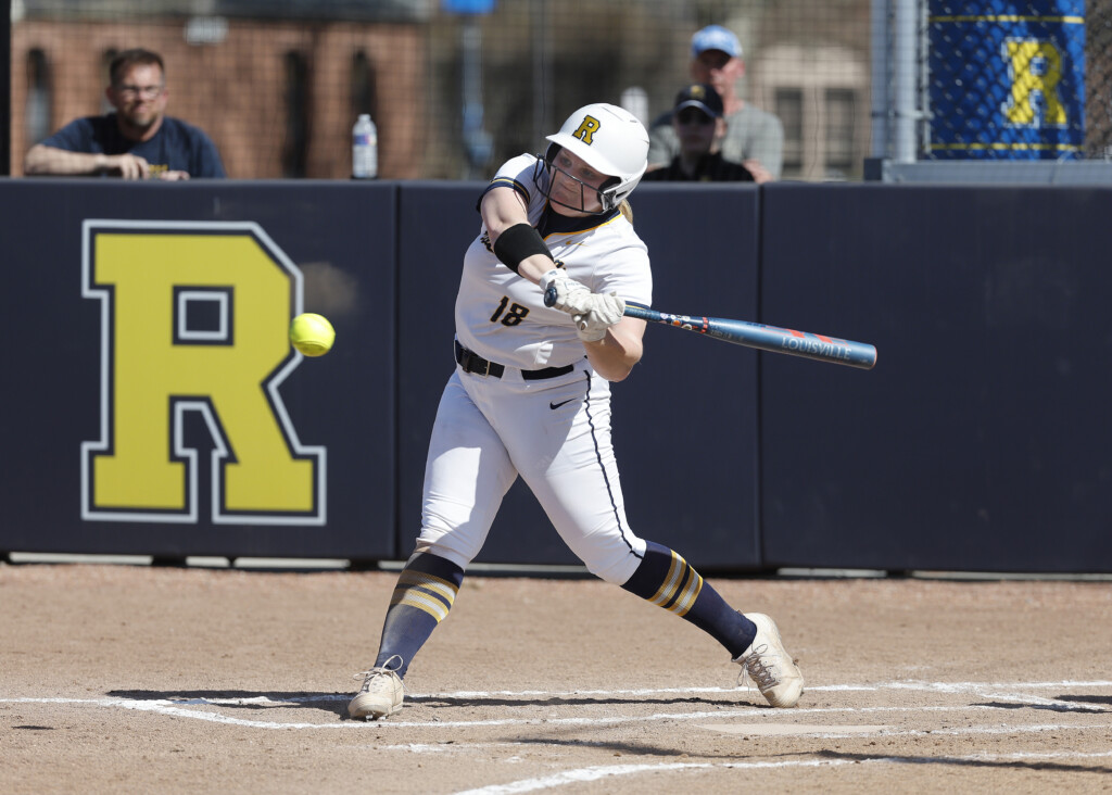 UR softball defeats St. Lawrence, Skidmore, and splits with RPI