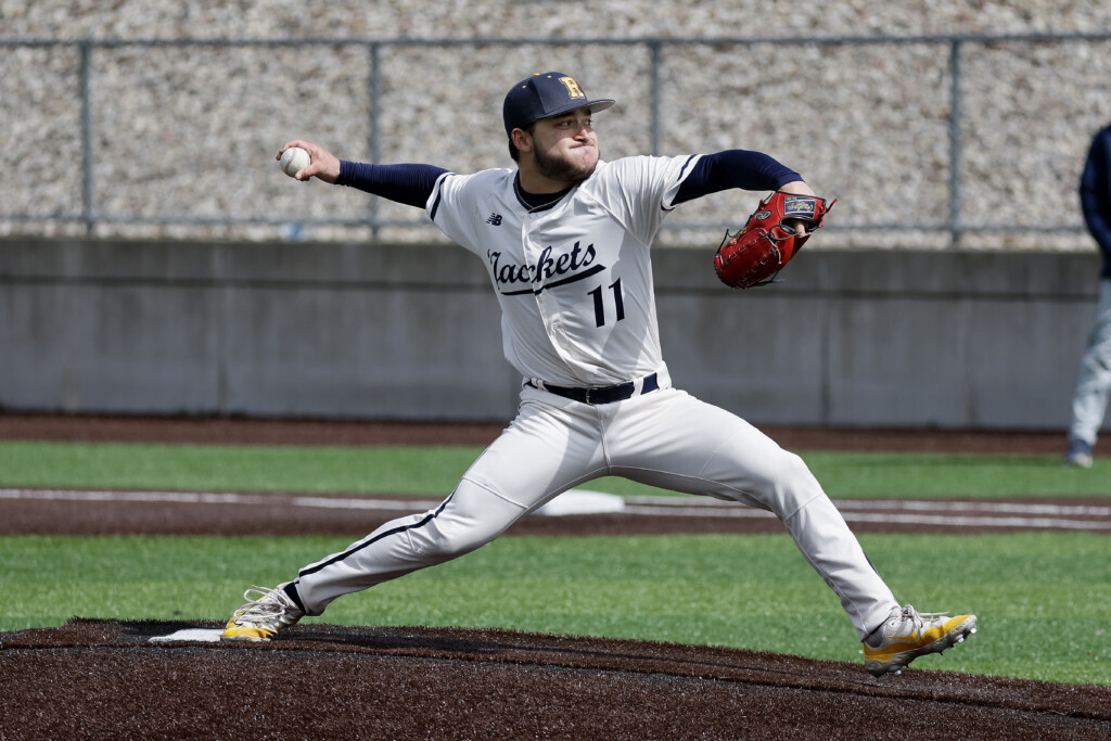 UR Baseball beats Hamilton and RIT