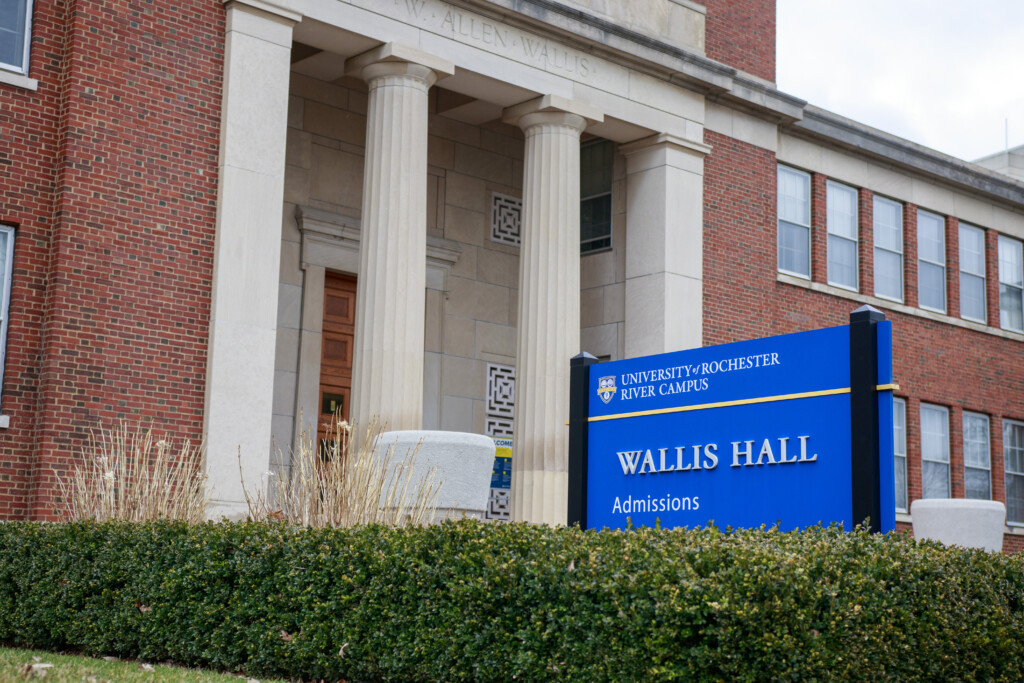 Report backing financial aid for summer courses endorsed by SA