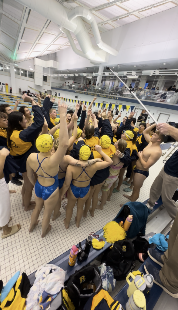 UR Yellowjackets swim into the new year undefeated