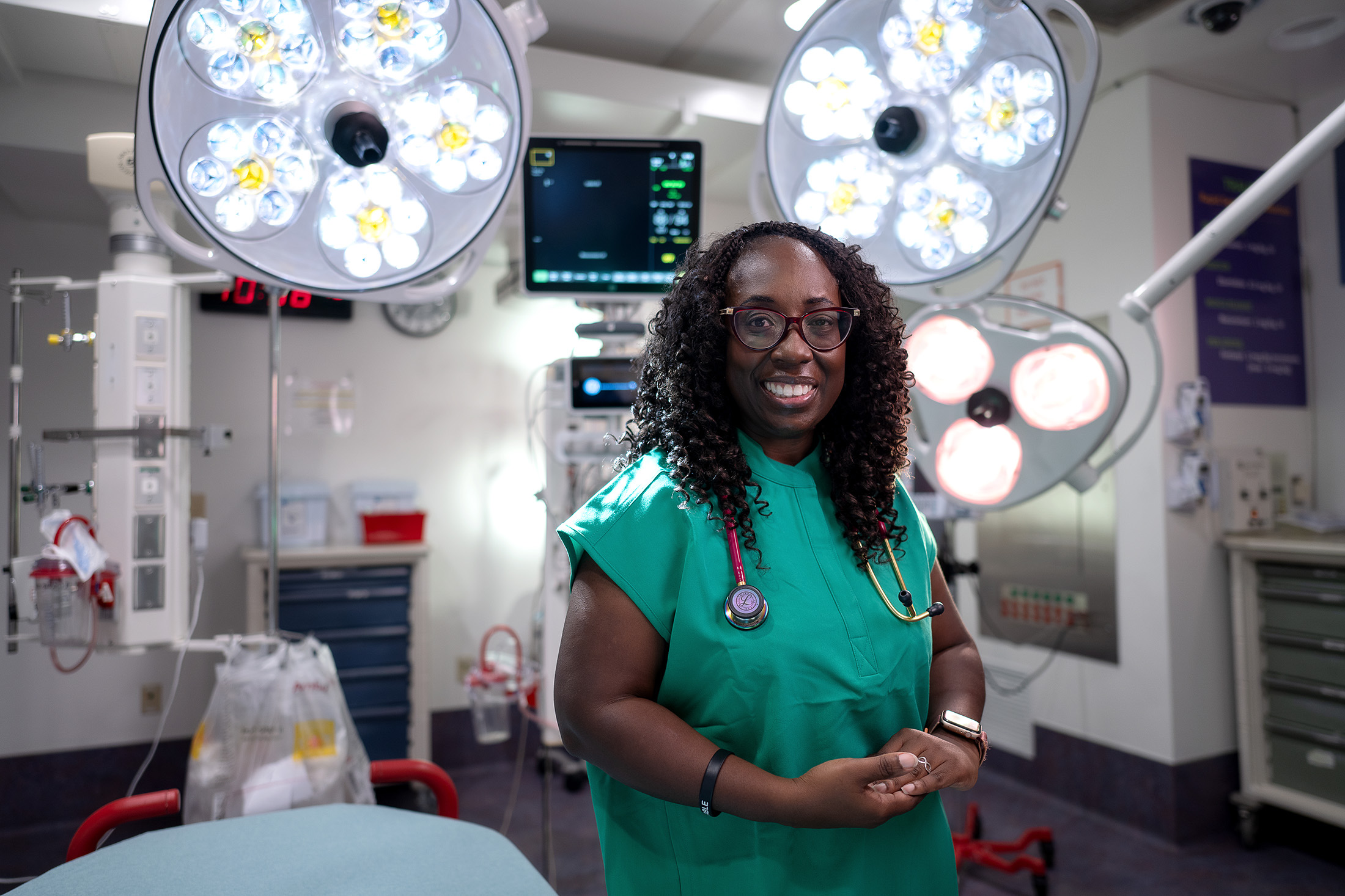 University alumna Dr. Owusu-Ansah shapes medical storytelling on HBO’s ‘The Pitt’