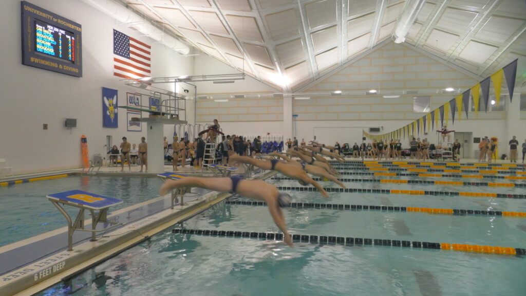 Swimming Into the Second Meet of the Year, the Yellowjackets are Making a Comeback